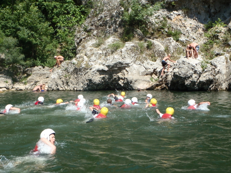 Village Camps International Summer Camp Ard&egrave;che, France 2019-07-26 https://www.villagecamps.com/journals_admin/images/69-35-Group swim.jpg